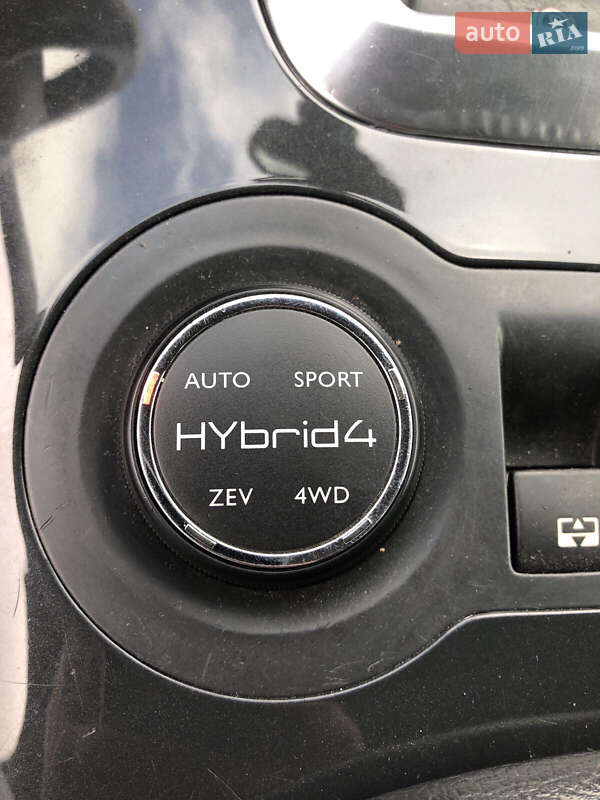 Позашляховик / Кросовер Peugeot 3008 2012 в Луцьку