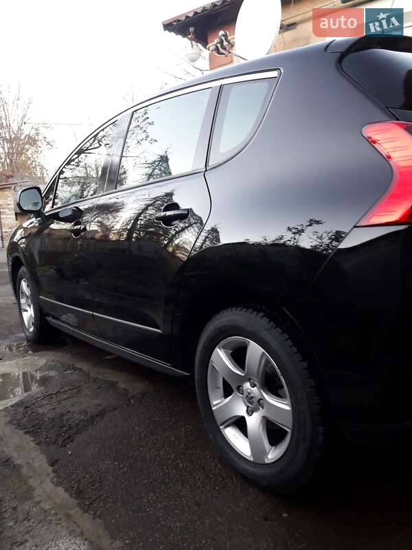 Позашляховик / Кросовер Peugeot 3008 2011 в Слов'янську