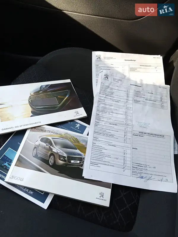 Позашляховик / Кросовер Peugeot 3008 2013 в Звягелі документ