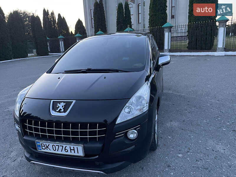 Позашляховик / Кросовер Peugeot 3008 2011 в Дубні