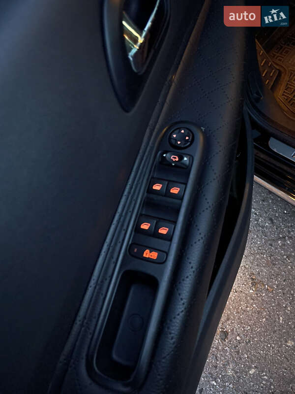 Позашляховик / Кросовер Peugeot 3008 2011 в Дубні