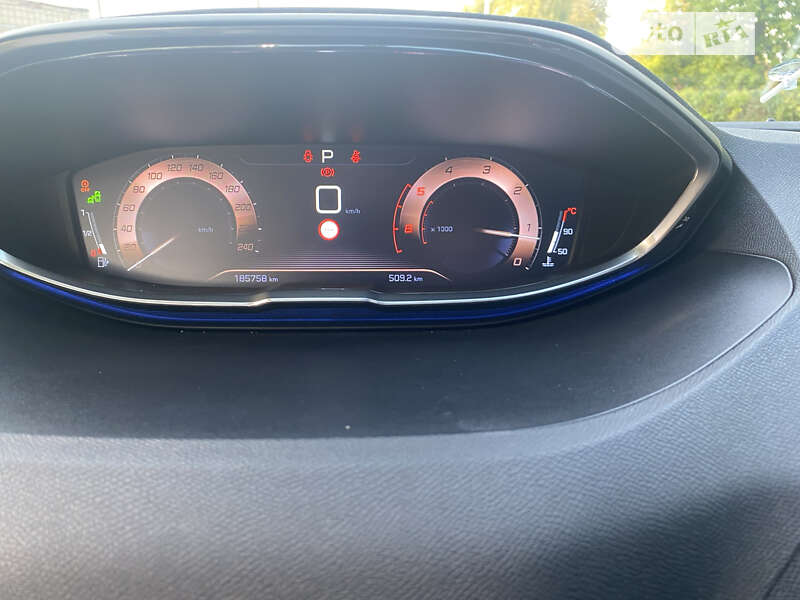 Внедорожник / Кроссовер Peugeot 3008 2017 в Житомире