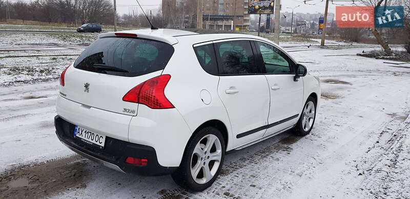 Позашляховик / Кросовер Peugeot 3008 2012 в Харкові