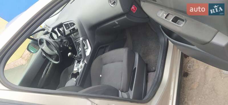 Позашляховик / Кросовер Peugeot 3008 2011 в Красилові