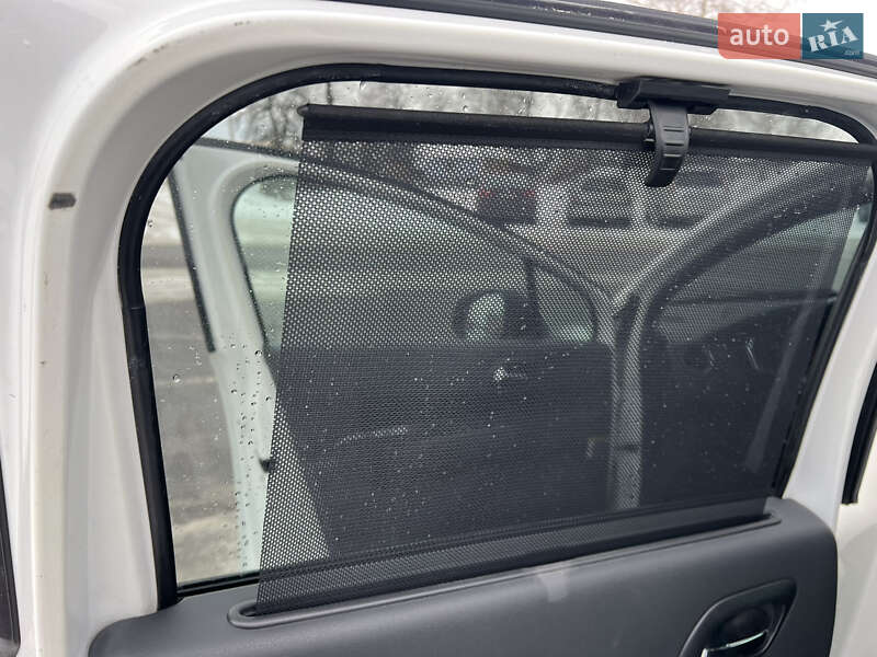 Позашляховик / Кросовер Peugeot 3008 2010 в Миколаєві