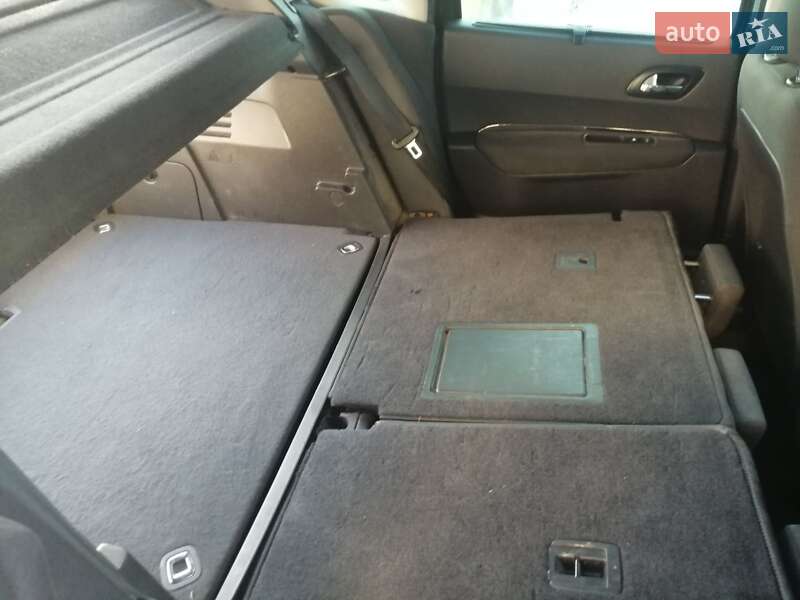 Внедорожник / Кроссовер Peugeot 3008 2011 в Ивано-Франковске