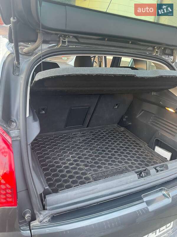 Позашляховик / Кросовер Peugeot 3008 2009 в Тернополі