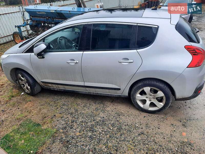Позашляховик / Кросовер Peugeot 3008 2011 в Житомирі