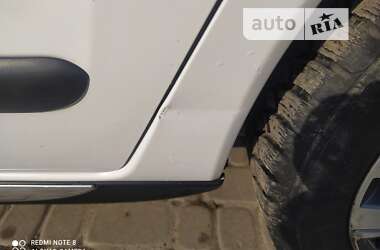 Внедорожник / Кроссовер Peugeot 3008 2015 в 