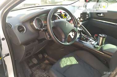 Внедорожник / Кроссовер Peugeot 3008 2011 в Барановке