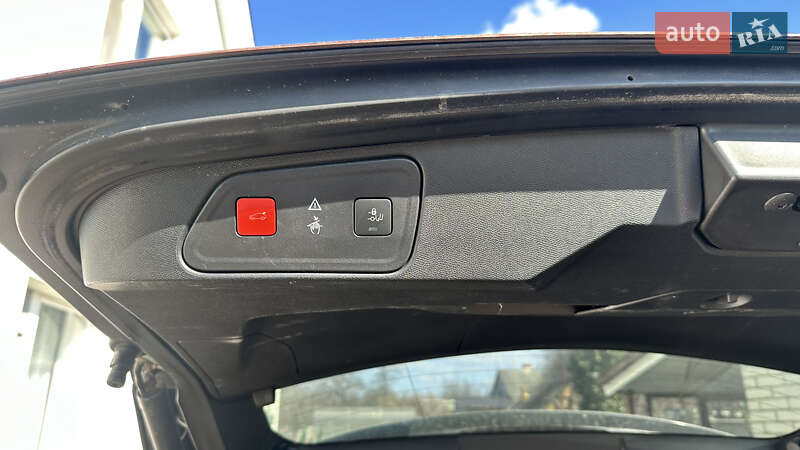 Внедорожник / Кроссовер Peugeot 3008 2016 в Житомире