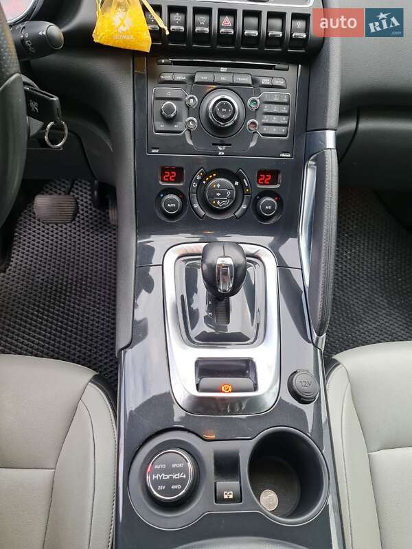 Внедорожник / Кроссовер Peugeot 3008 2012 в Луцке
