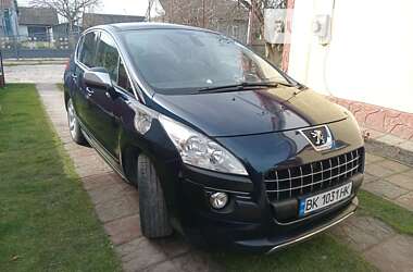 Позашляховик / Кросовер Peugeot 3008 2010 в Радивиліві