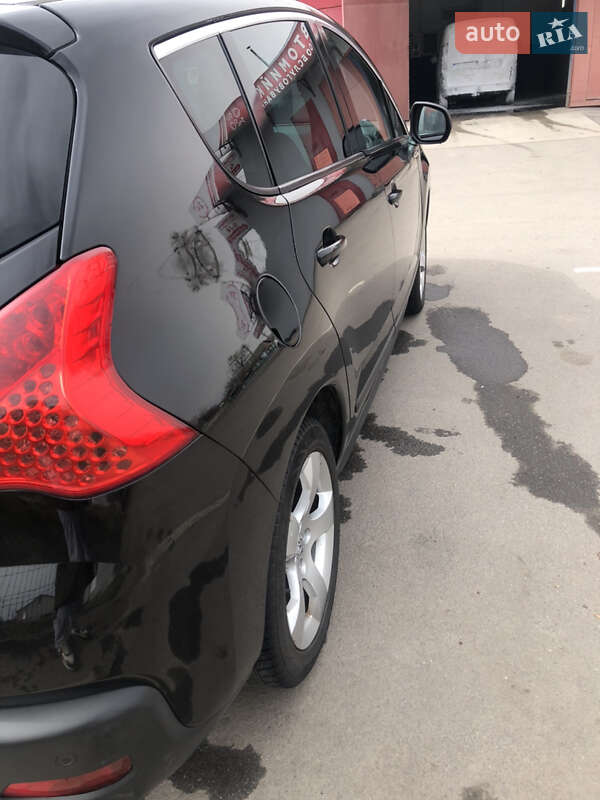 Внедорожник / Кроссовер Peugeot 3008 2009 в Калиновке