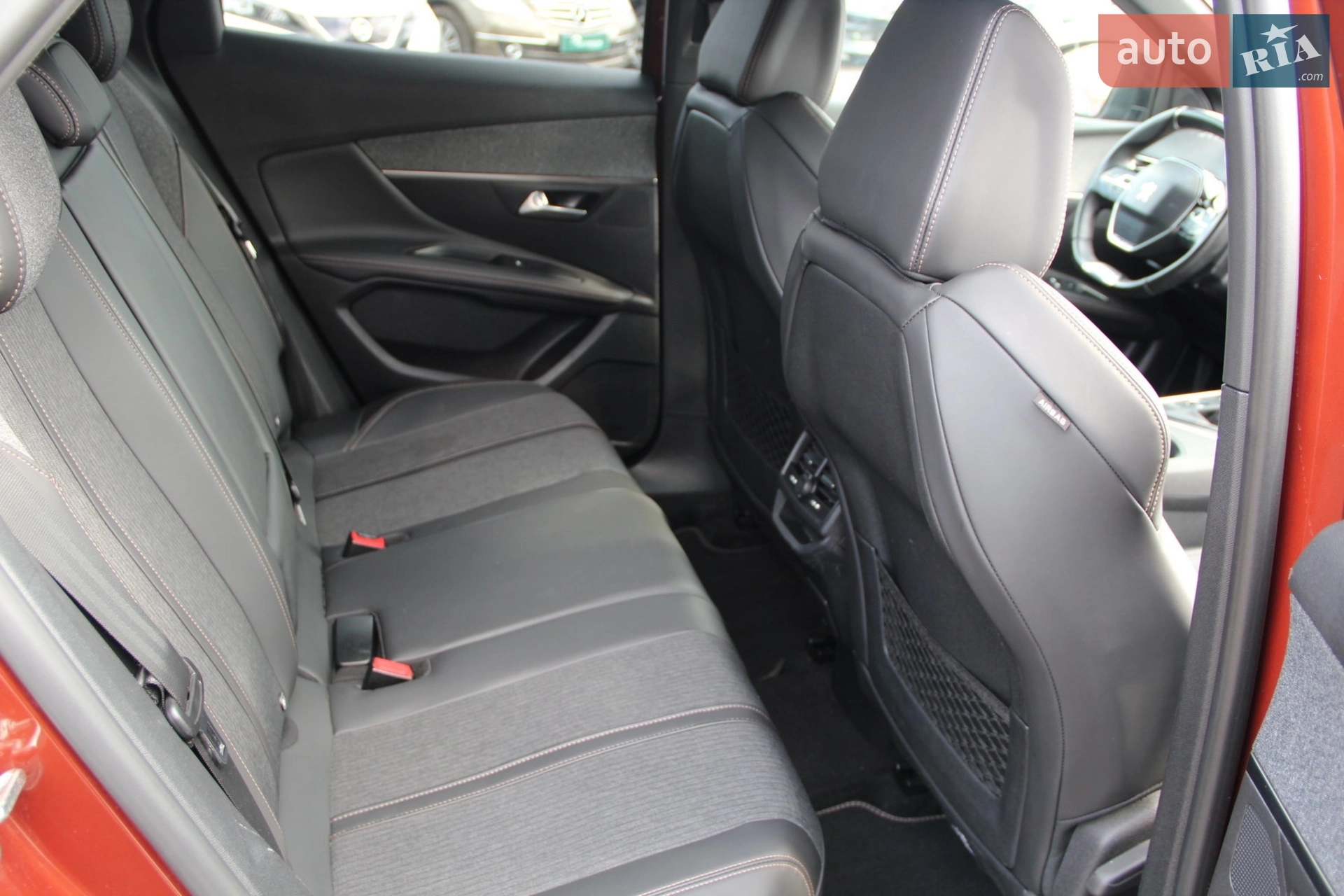 2018 Peugeot 3008 - мініатюра 32