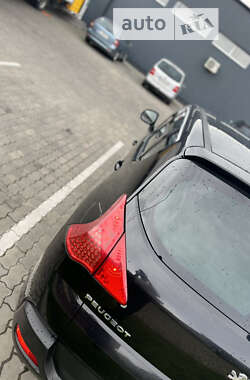 Позашляховик / Кросовер Peugeot 3008 2011 в Стрию