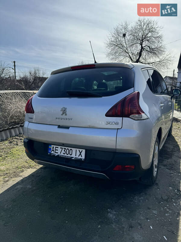 Внедорожник / Кроссовер Peugeot 3008 2015 в Днепре