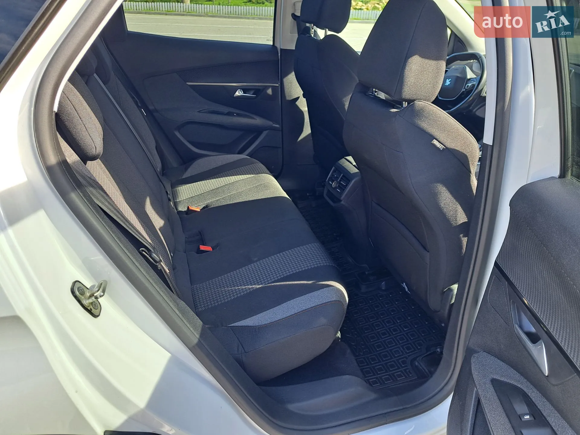 2019 Peugeot 3008 - мініатюра 4