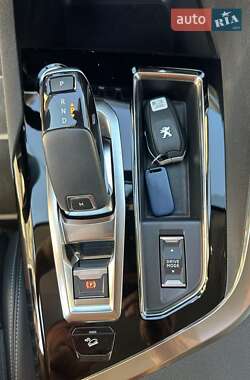 Внедорожник / Кроссовер Peugeot 3008 2021 в Киеве