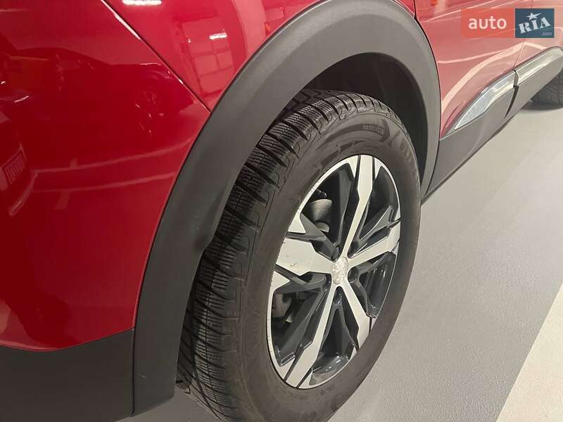 Позашляховик / Кросовер Peugeot 3008 2020 в Києві