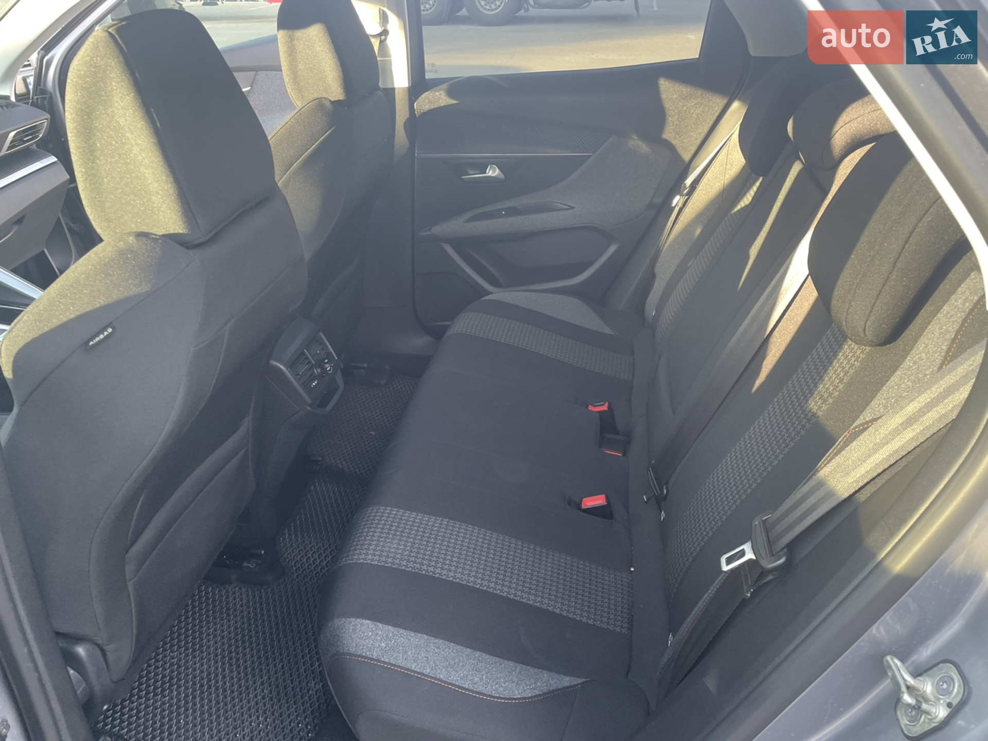 2019 Peugeot 3008 - мініатюра 12