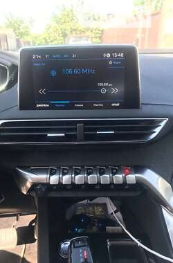 Позашляховик / Кросовер Peugeot 3008 2021 в Дніпрі