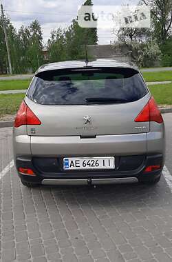 Внедорожник / Кроссовер Peugeot 3008 2013 в Новомосковске