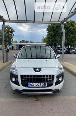 Внедорожник / Кроссовер Peugeot 3008 2011 в Полтаве