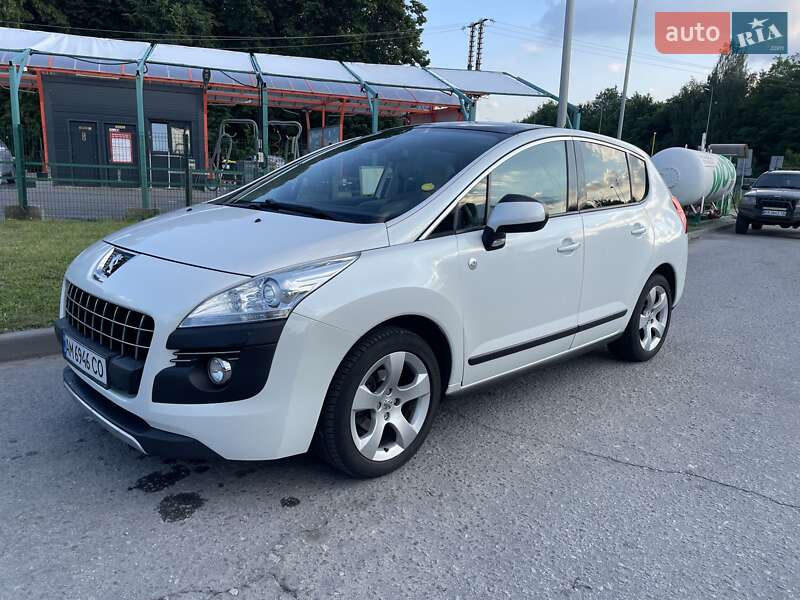 Позашляховик / Кросовер Peugeot 3008 2013 в Житомирі