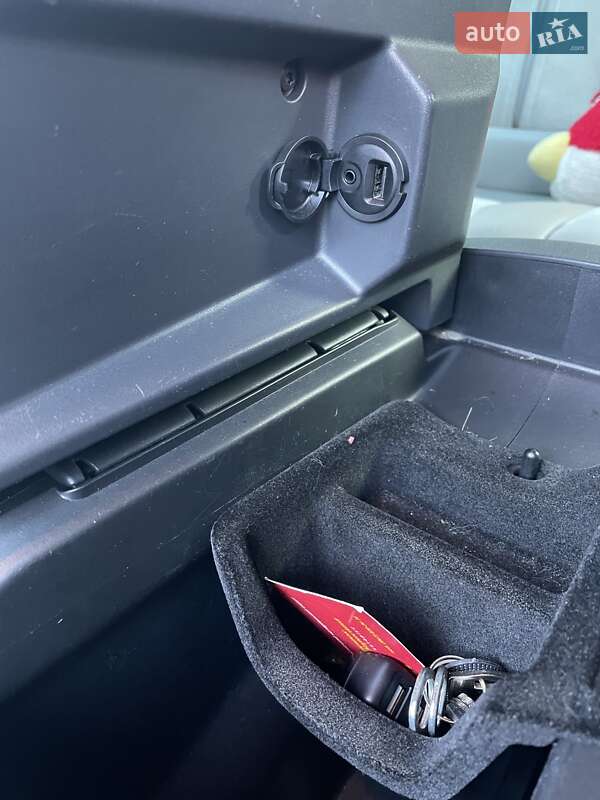 Позашляховик / Кросовер Peugeot 3008 2013 в Житомирі