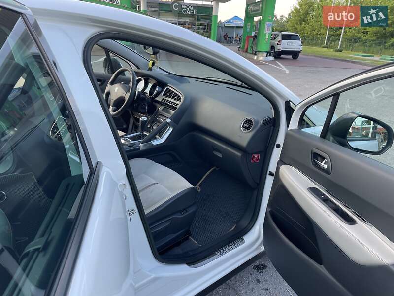 Позашляховик / Кросовер Peugeot 3008 2013 в Житомирі