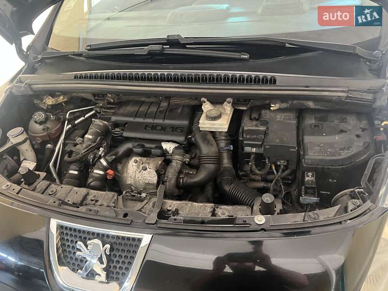 Внедорожник / Кроссовер Peugeot 3008 2010 в Ровно