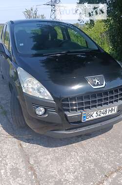 Внедорожник / Кроссовер Peugeot 3008 2009 в Вараше