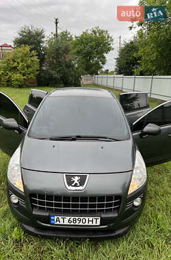Позашляховик / Кросовер Peugeot 3008 2009 в 