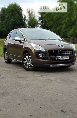 Внедорожник / Кроссовер Peugeot 3008 2013 в Дубно