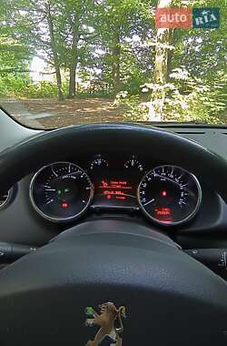 Внедорожник / Кроссовер Peugeot 3008 2010 в 