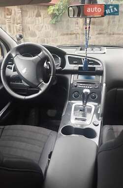 Хетчбек Peugeot 3008 2013 в Чернівцях