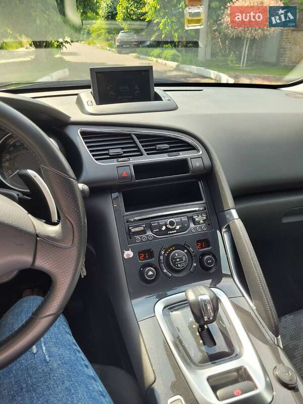 Позашляховик / Кросовер Peugeot 3008 2013 в Рівному