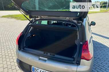 Позашляховик / Кросовер Peugeot 3008 2012 в 