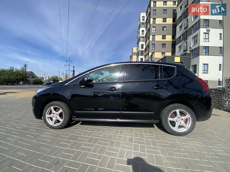 Позашляховик / Кросовер Peugeot 3008 2012 в Івано-Франківську