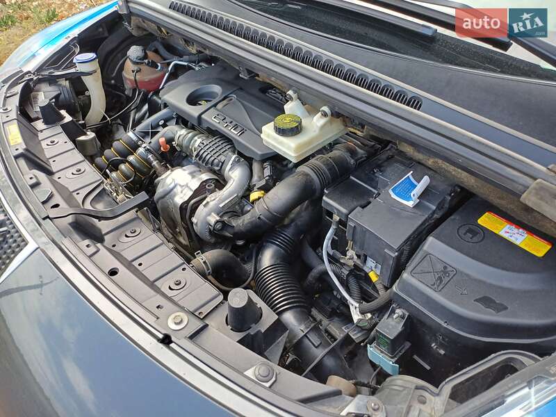 Позашляховик / Кросовер Peugeot 3008 2012 в Одесі