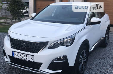 Позашляховик / Кросовер Peugeot 3008 2017 в Рівному