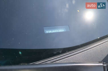 Внедорожник / Кроссовер Peugeot 3008 2020 в 