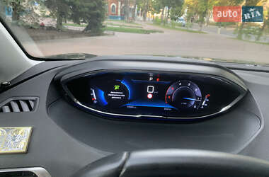 Внедорожник / Кроссовер Peugeot 3008 2020 в 