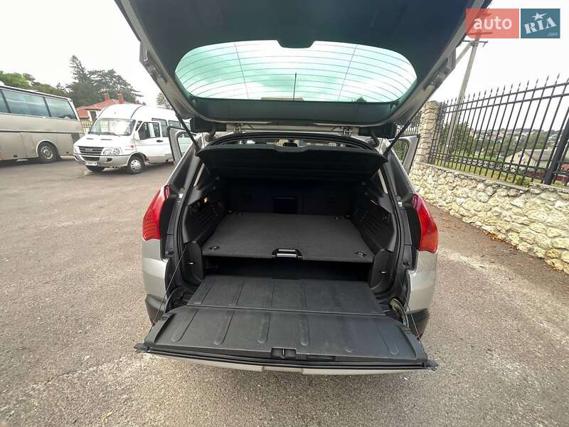 Внедорожник / Кроссовер Peugeot 3008 2011 в Тернополе
