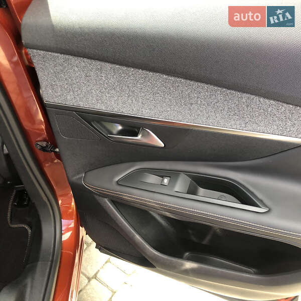 Позашляховик / Кросовер Peugeot 3008 2018 в Одесі