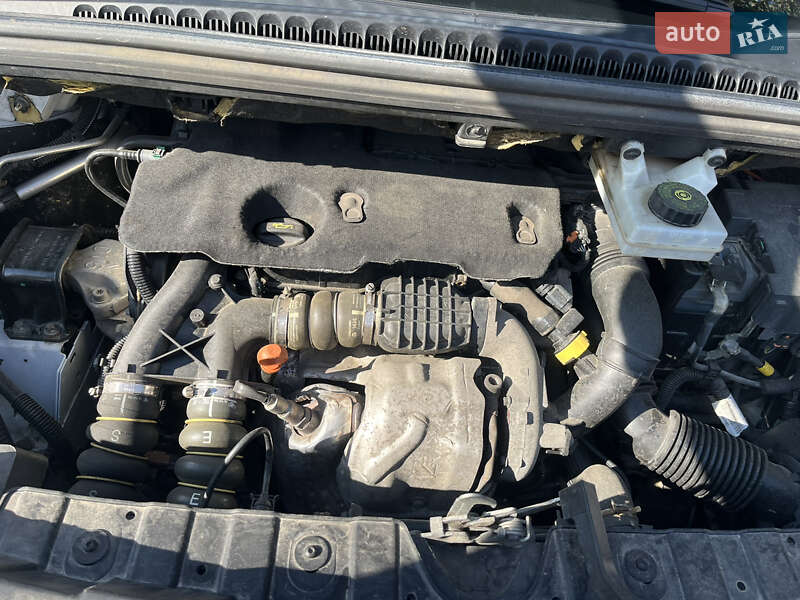 Позашляховик / Кросовер Peugeot 3008 2014 в Волочиську