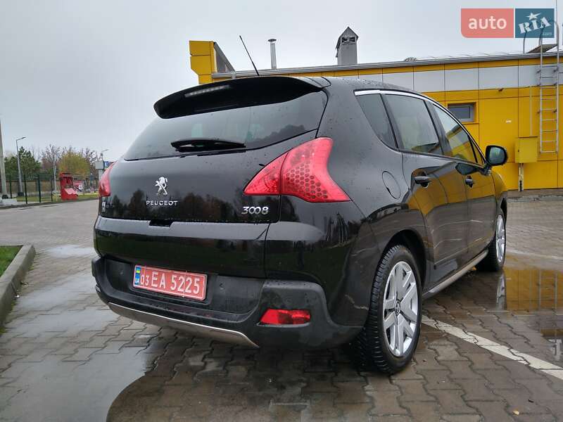 Позашляховик / Кросовер Peugeot 3008 2013 в Дубні