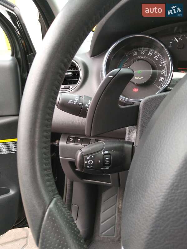 Позашляховик / Кросовер Peugeot 3008 2013 в Дубні