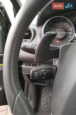 Внедорожник / Кроссовер Peugeot 3008 2013 в 